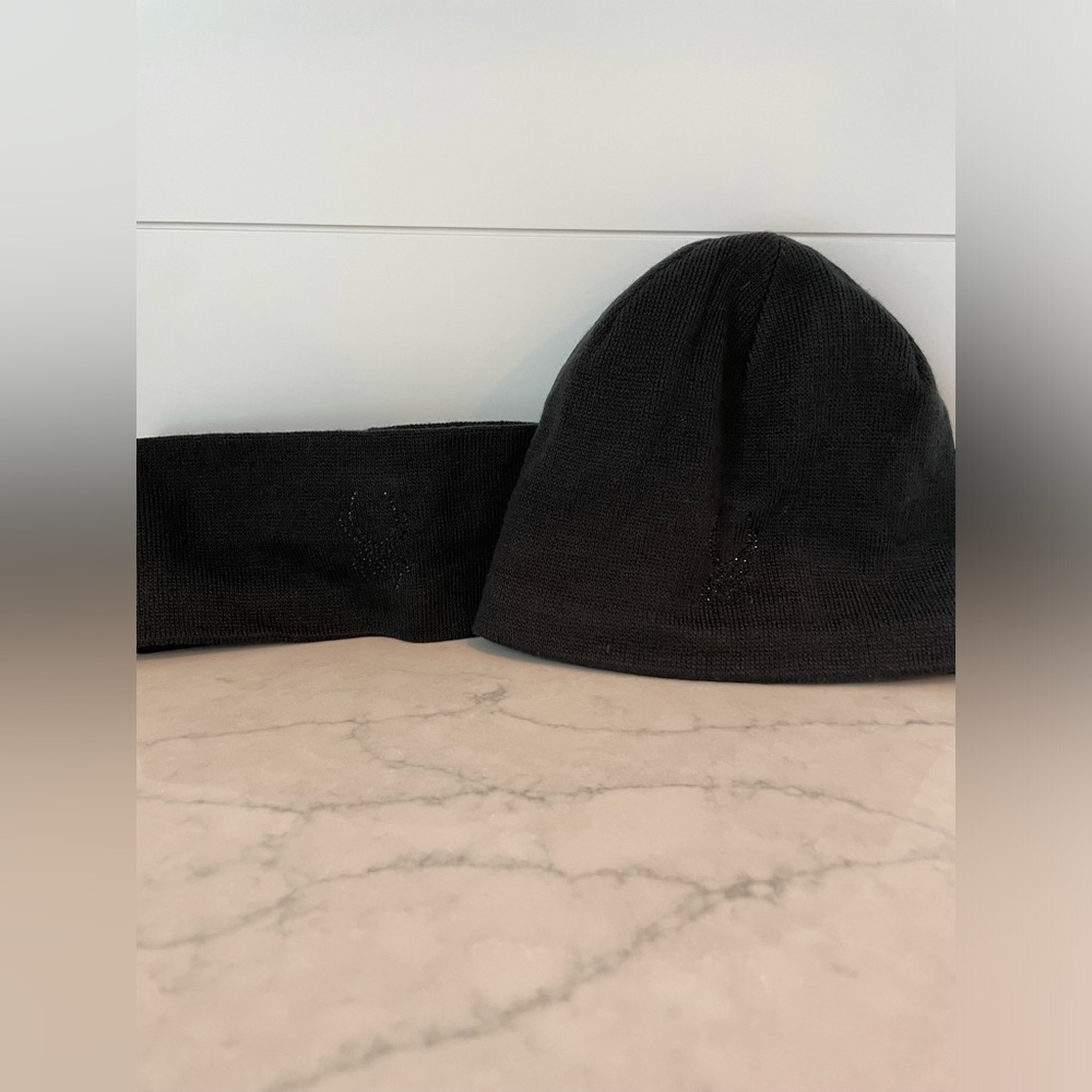 Women’s Spyder winter accessories